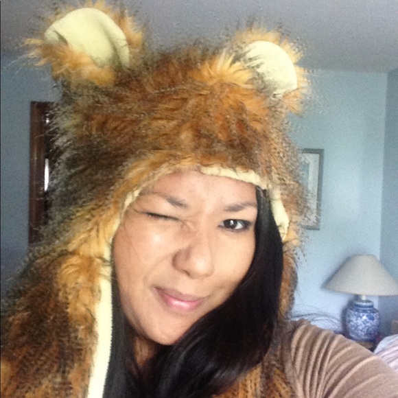 Meet your Posher, Mandy - Picture 2 of 3